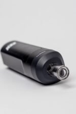 Detalhe do Vaporizador ZEN com bocal de vidro acoplado, pronto para vaporizar com eficiência.